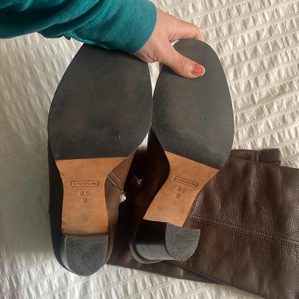 Coach heeled brown boots - Picture 5 of 5